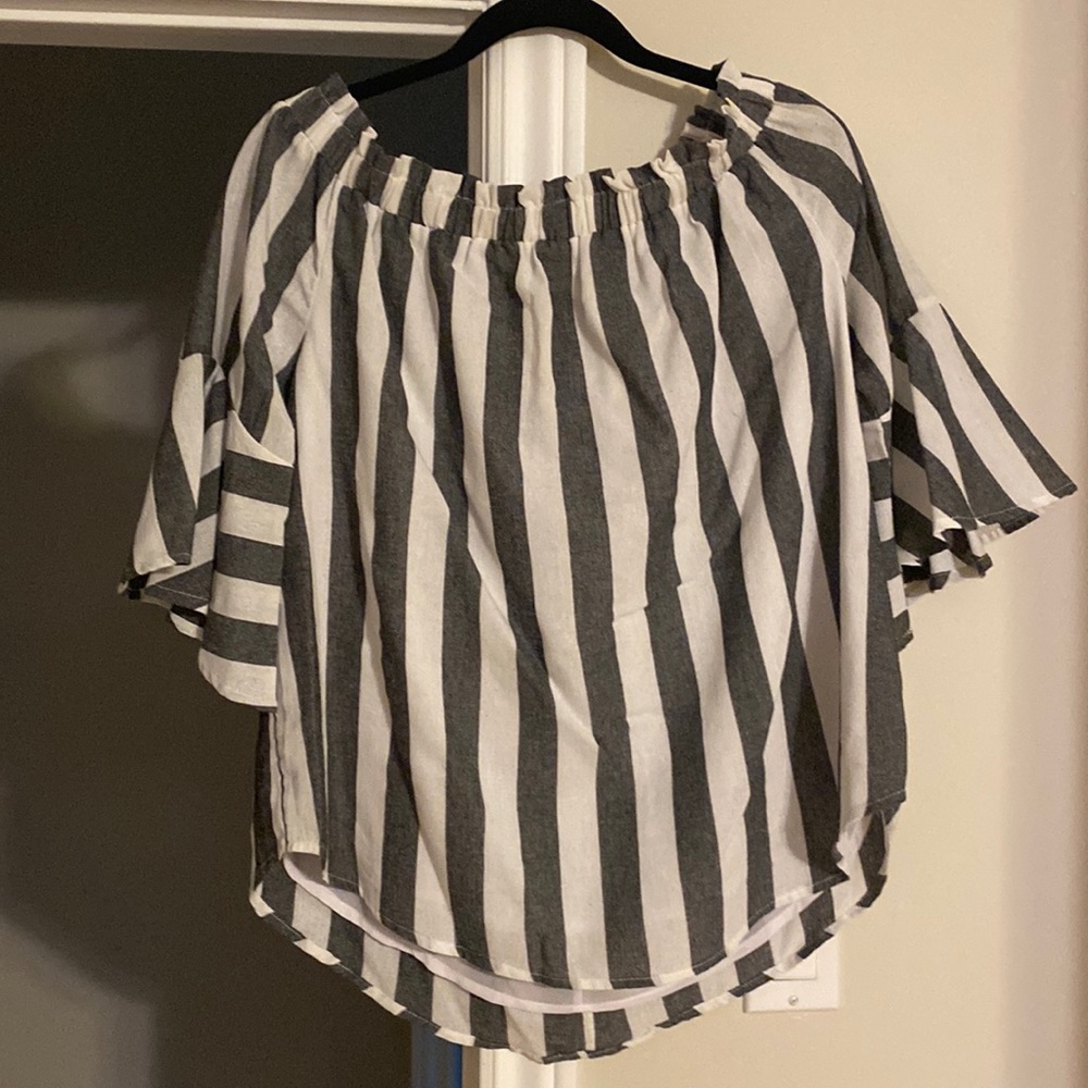 NWOT Bluivy Off the Shoulder Blouse